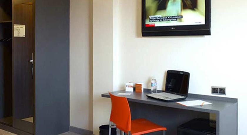 H2 Fuenlabrada Hotel Bagian luar foto